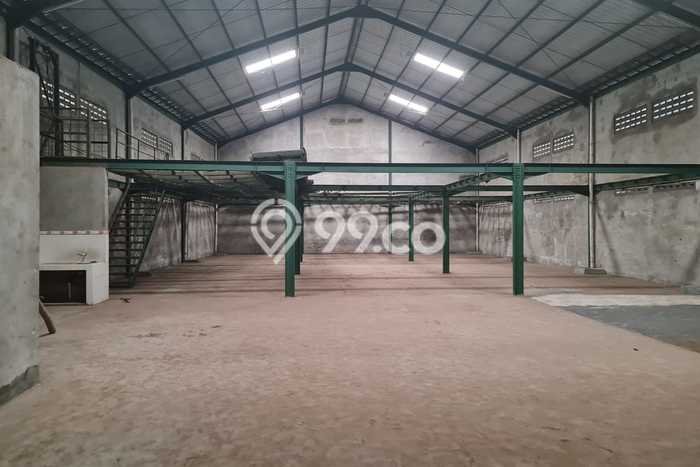 Gudang Area Komersial di , Luas 750m2m², Pusat Niaga Gudang Area Komersial di , Luas 750m2m², Pusat Niaga
