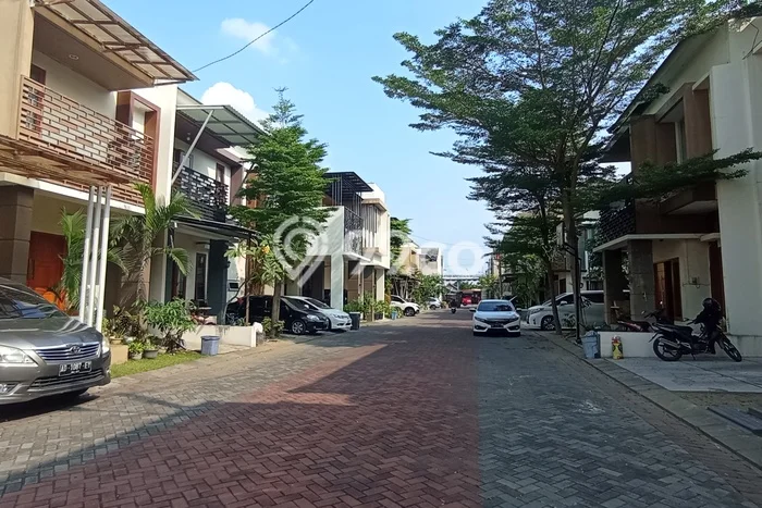 Rumah kawasan Kartasura, 3 KT, Area Elite, Luas 99m² Bangunan 150m² Rumah kawasan Kartasura, 3 KT, Area Elite, Luas 99m² Bangunan 150m²