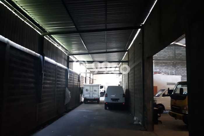 PRIME LOCATION! Gudang Kawasan Kartasura, Luas 1500m², Area Ramai, Siap Untuk Digunakan PRIME LOCATION! Gudang Kawasan Kartasura, Luas 1500m², Area Ramai, Siap Untuk Digunakan