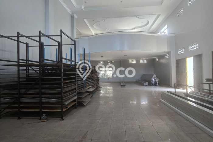 LOKASI BISNIS! Gudang Disewakan Kawasan Serengan, Luas 1260m2m², Akses Strategis LOKASI BISNIS! Gudang Disewakan Kawasan Serengan, Luas 1260m2m², Akses Strategis