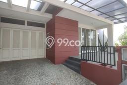 INVESTASI TEPAT! Rumah di , Luas 240m2m² LB 260m2m² INVESTASI TEPAT! Rumah di , Luas 240m2m² LB 260m2m²