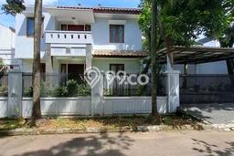 Disewakan! Rumah 4 Kamar Tidur &
3 Kamar Mandi di Bintaro, Tangerang Selatan Disewakan! Rumah 4 Kamar Tidur &
3 Kamar Mandi di Bintaro, Tangerang Selatan