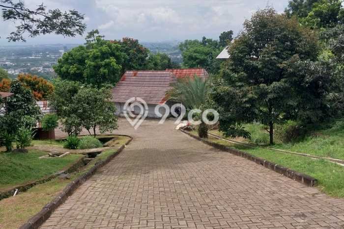 Tanah Kavling Dijual di Sentul, Bogor dengan Luas Tanah 1200m2 Tanah Kavling Dijual di Sentul, Bogor dengan Luas Tanah 1200m2