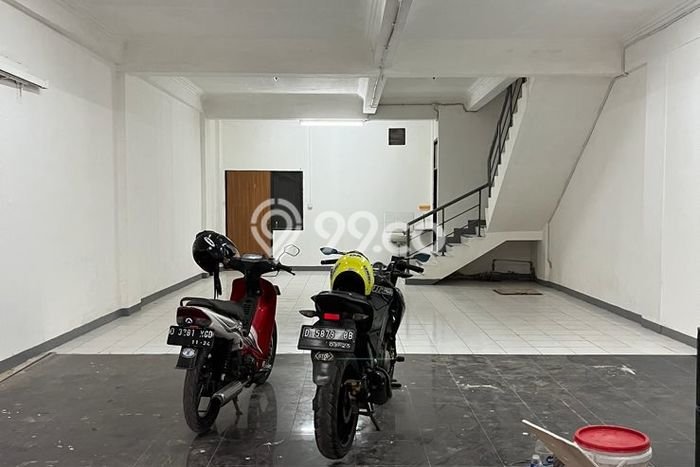 Dijual! Ruko di Bandung Kota Bandung LT 184m2 / LB 335m2 Kawasan Strategis Dijual! Ruko di Bandung Kota Bandung LT 184m2 / LB 335m2 Kawasan Strategis