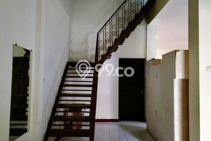 For Sale Hunian Rumah Nyaman 7 Kamar di Jagalan, Surakarta For Sale Hunian Rumah Nyaman 7 Kamar di Jagalan, Surakarta