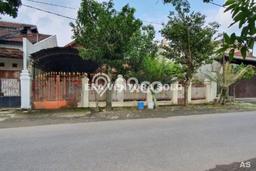 Dijual Hunian Mewah dengan Fasilitas Sekitar Lengkap di Banjarsari, Solo Dijual Hunian Mewah dengan Fasilitas Sekitar Lengkap di Banjarsari, Solo