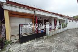 Jual Rumah Bagus Siap Huni LB 100m2 di Laweyan, Solo Jual Rumah Bagus Siap Huni LB 100m2 di Laweyan, Solo