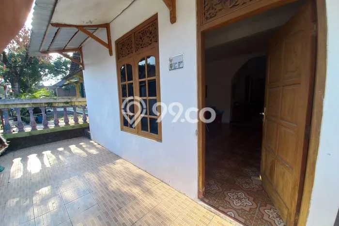 For Sale Rumah 3 Kamar Lokasi Ideal Bagus dan Strategis di Teras For Sale Rumah 3 Kamar Lokasi Ideal Bagus dan Strategis di Teras