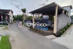 Lahan Kosong Dijual di Karanganyar dengan Area 1030m2 Lahan Kosong Dijual di Karanganyar dengan Area 1030m2
