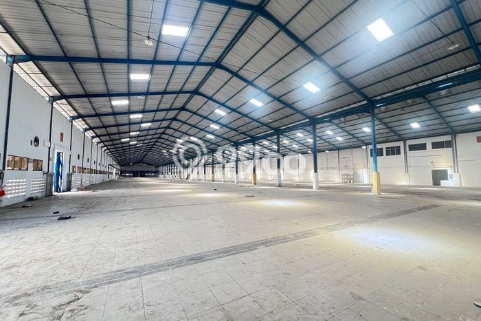 Disewakan Pabrik Kawasan Waru, Luas 18000m2m², Lokasi Premium, Ready Pakai Disewakan Pabrik Kawasan Waru, Luas 18000m2m², Lokasi Premium, Ready Pakai