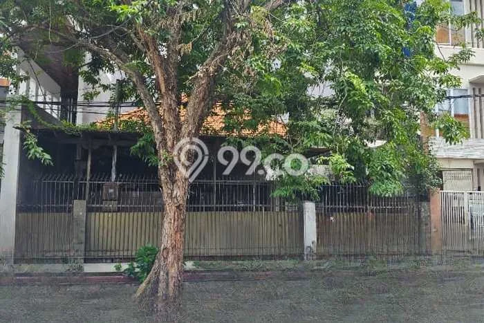 Rumah Eksklusif Best Location di Surabaya, Jawa Timur Rumah Eksklusif Best Location di Surabaya, Jawa Timur