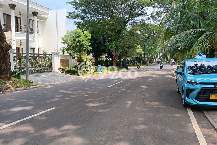 Untuk Dijual Tanah di Jakarta Timur, Luas 300m2 SHM Untuk Dijual Tanah di Jakarta Timur, Luas 300m2 SHM
