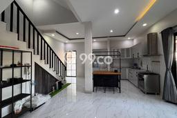Rumah Elit LB 275m2 Siap Huni Desain Elegan di Pluit, Jakarta Utara Rumah Elit LB 275m2 Siap Huni Desain Elegan di Pluit, Jakarta Utara