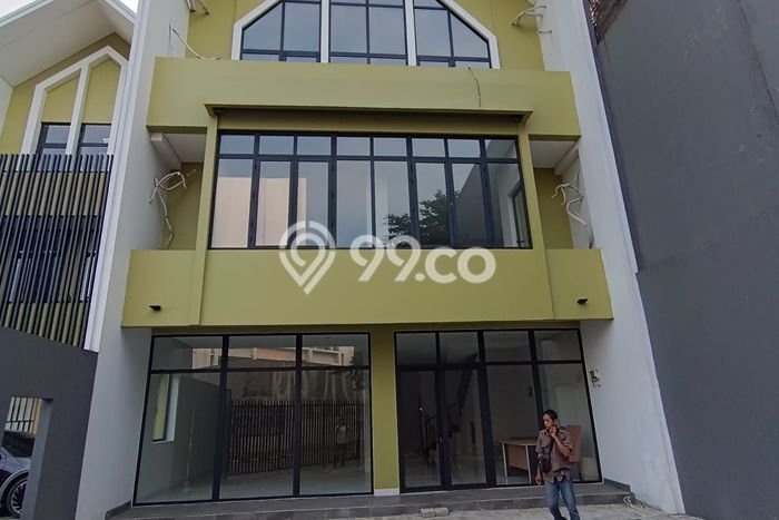 Disewakan Ruko di Pusat Kota Jakarta Barat Ramai Strategis Disewakan Ruko di Pusat Kota Jakarta Barat Ramai Strategis
