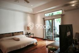 Rumah sewa siap pakai 5 Kamar Tidur di SCBD, Jakarta Selatan Rumah sewa siap pakai 5 Kamar Tidur di SCBD, Jakarta Selatan