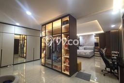 Rumah Elit Modern Tanpa Renovasi di Pluit Jakarta Utara Rumah Elit Modern Tanpa Renovasi di Pluit Jakarta Utara