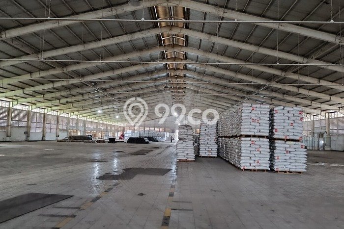 Unit Komersial Disewakan di Tangerang Area Strategis Harga Kompetitif Unit Komersial Disewakan di Tangerang Area Strategis Harga Kompetitif