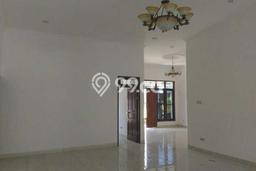 Disewakan Segera Rumah Kondisi Bagus di Kawasan Kebayoran Baru, Jakarta Selatan Disewakan Segera Rumah Kondisi Bagus di Kawasan Kebayoran Baru, Jakarta Selatan