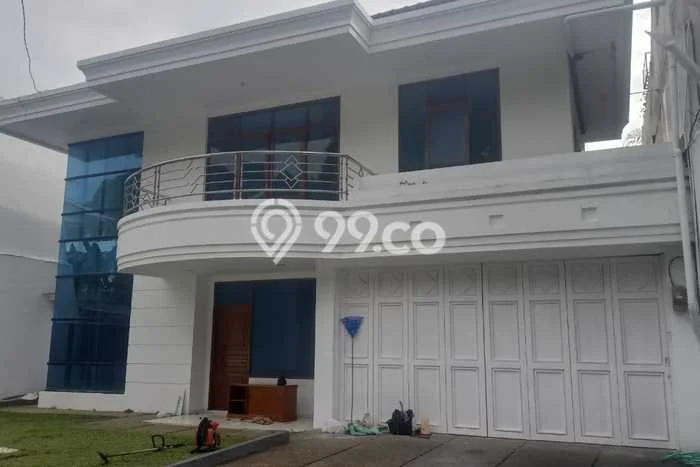 Rumah Disewakan Bandung LT 460m2 LB 300m2 Kawasan Setiabudi Rumah Disewakan Bandung LT 460m2 LB 300m2 Kawasan Setiabudi