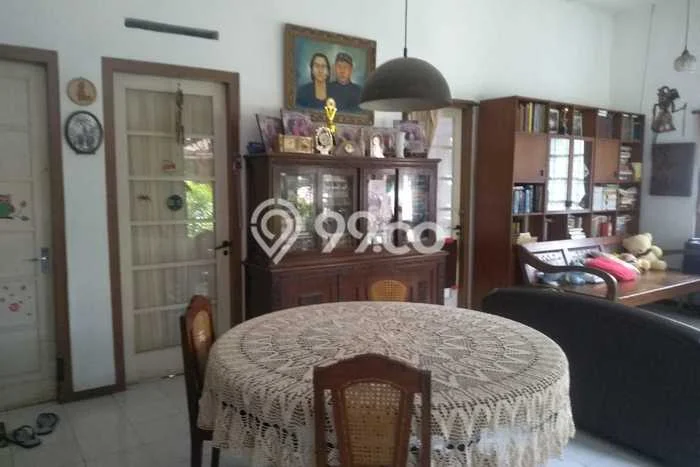 Rumah Mewah LB 215m2 Siap Huni Desain Elegan di Dago, Bandung Rumah Mewah LB 215m2 Siap Huni Desain Elegan di Dago, Bandung