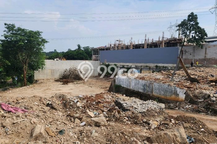 Kavling Tanah Lokasi Strategis di Tangerang, Tangerang Disewakan 2420m2 Kavling Tanah Lokasi Strategis di Tangerang, Tangerang Disewakan 2420m2