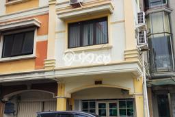 Dijual Ruko Kawasan Dukuh Pakis, Luas 200m2m², Area Komersial, Jalur Strategis Dijual Ruko Kawasan Dukuh Pakis, Luas 200m2m², Area Komersial, Jalur Strategis