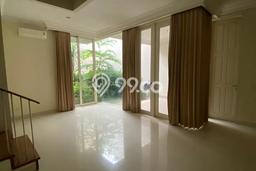 For Sale! Premium House LT 200m2 Desain Modern di Pakuwon Indah For Sale! Premium House LT 200m2 Desain Modern di Pakuwon Indah