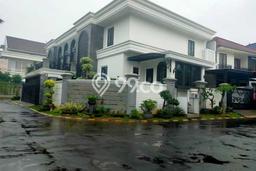 Jual Rumah Mewah Megah Dengan View Cantik di Citra Grand, Jakarta Timur Jual Rumah Mewah Megah Dengan View Cantik di Citra Grand, Jakarta Timur