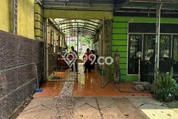 Rumah Mewah LB 300m2 Siap Huni Desain Elegan di Cibubur, Jakarta Timur Rumah Mewah LB 300m2 Siap Huni Desain Elegan di Cibubur, Jakarta Timur