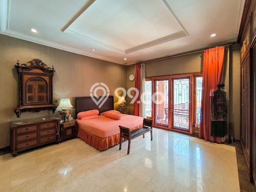 Hunian Mewah LB 279m2 Siap Pakai Desain Elegan di BSD, Tangerang Hunian Mewah LB 279m2 Siap Pakai Desain Elegan di BSD, Tangerang