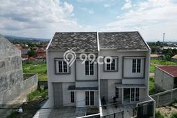 Rumah Modern 3 KT LT 133m2 di Pasir Kuda Rumah Modern 3 KT LT 133m2 di Pasir Kuda