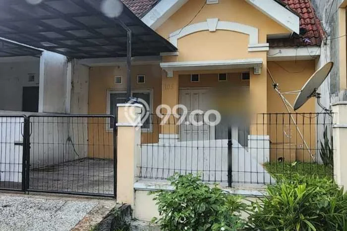 Disewakan Segera Rumah Kondisi Bagus di Area Waru, Sidoarjo Disewakan Segera Rumah Kondisi Bagus di Area Waru, Sidoarjo