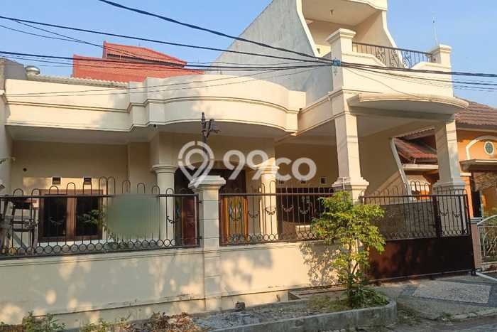Jual Rumah Bagus Siap Huni LB 250m2 di Waru, Sidoarjo Jual Rumah Bagus Siap Huni LB 250m2 di Waru, Sidoarjo