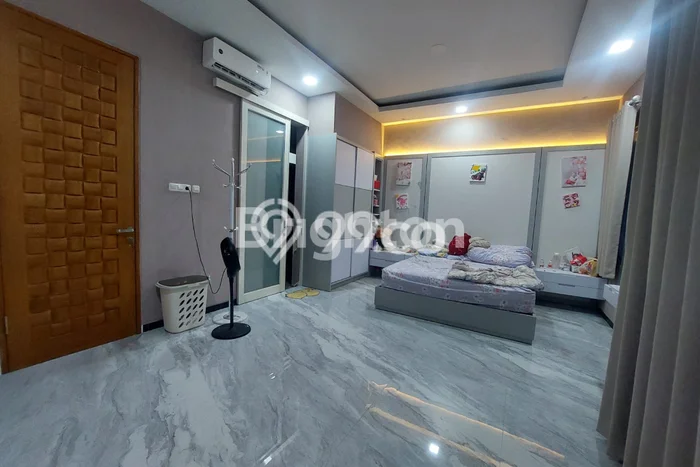 Dijual Rumah Modern 3 KT di Mulyosari, Surabaya Dijual Rumah Modern 3 KT di Mulyosari, Surabaya