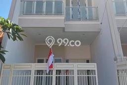 Dijual Hunian Rumah Terawat 4 KT di Mulyosari, Surabaya Dijual Hunian Rumah Terawat 4 KT di Mulyosari, Surabaya