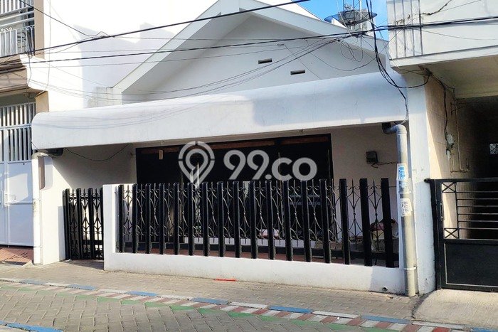 SPECIAL OFFER! Rumah Asri di Simokerto, LT 100m² Bangunan 120m² SPECIAL OFFER! Rumah Asri di Simokerto, LT 100m² Bangunan 120m²