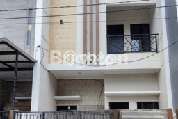 Rumah di Rungkut, Surabaya, LT 90m² Bangunan 160m² Rumah di Rungkut, Surabaya, LT 90m² Bangunan 160m²