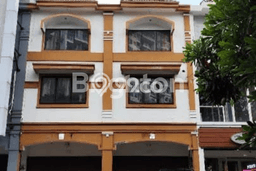 LOKASI TERBAIK! Ruko Kawasan , Luas 160m2m², Lokasi Strategis LOKASI TERBAIK! Ruko Kawasan , Luas 160m2m², Lokasi Strategis