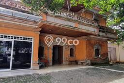 Rumah Kondisi Baik Disewakan di Pondok Indah, Jakarta Selatan LT 956m2, LB 517m2 Rumah Kondisi Baik Disewakan di Pondok Indah, Jakarta Selatan LT 956m2, LB 517m2