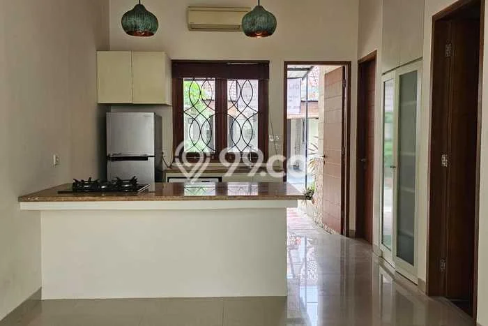 Rumah Modern Cantik 2 KT Siap Huni di Kuta Utara Rumah Modern Cantik 2 KT Siap Huni di Kuta Utara