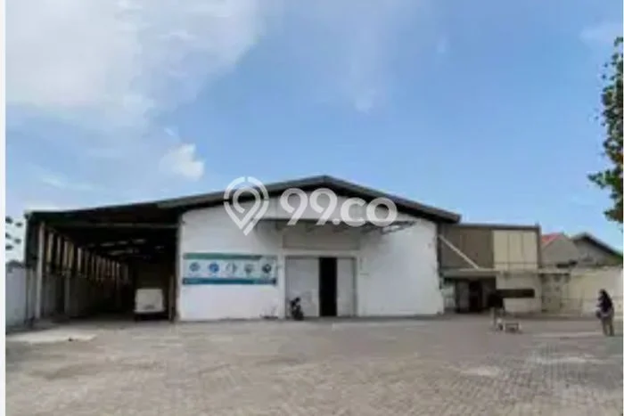 Area Ramai! Gudang Dijual di Wiyung untuk Bisnis Luas Bangunan 1100m2 Area Ramai! Gudang Dijual di Wiyung untuk Bisnis Luas Bangunan 1100m2