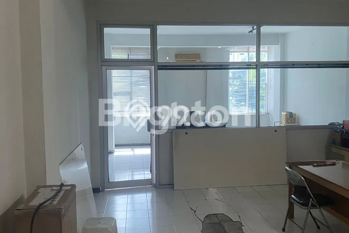 Paling Dicari! Ruko Dijual di Dukuh Kupang Harga Kompetitif Paling Dicari! Ruko Dijual di Dukuh Kupang Harga Kompetitif