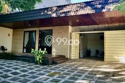 Hunian Eksklusif Dijual LT 680m2 di Wonokromo, Surabaya Hunian Eksklusif Dijual LT 680m2 di Wonokromo, Surabaya