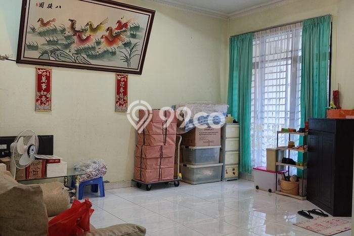 For Sale! Premium House LT 246m2 Desain Elegan di Jelambar For Sale! Premium House LT 246m2 Desain Elegan di Jelambar