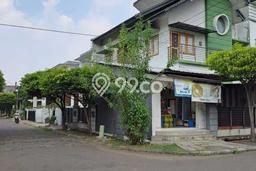 For Sale! Luxury House LT 1m2 Desain Elegan di Kemang Pratama For Sale! Luxury House LT 1m2 Desain Elegan di Kemang Pratama
