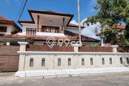 Villa Keren, Lokasi di Kompleks Perumahan Aman, Seminyak Villa Keren, Lokasi di Kompleks Perumahan Aman, Seminyak