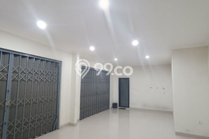 TOKO PINGGIR JALAN RAMAI HARGA MURAH SIAP PAKAI TOKO PINGGIR JALAN RAMAI HARGA MURAH SIAP PAKAI