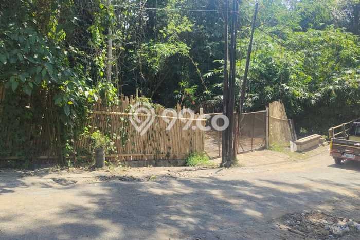 Tanah Disewa di Cepaka Strategis dan Memiliki Luas 448m2 Tanah Disewa di Cepaka Strategis dan Memiliki Luas 448m2