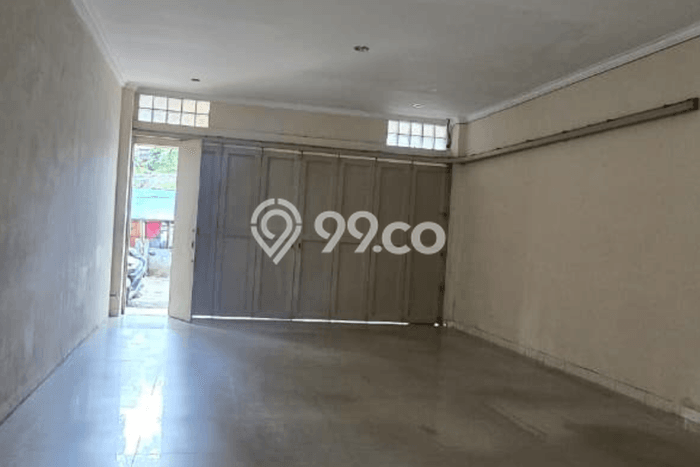 Ruko disewakan lokasi strategis Andir Bandung 270m2 Ruko disewakan lokasi strategis Andir Bandung 270m2