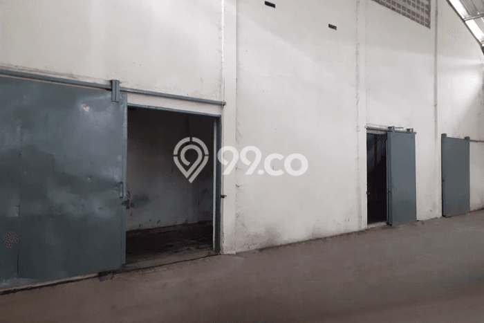Gudang Disewa di Bandung dengan LB 800m2 Area Komersial Ramai Gudang Disewa di Bandung dengan LB 800m2 Area Komersial Ramai